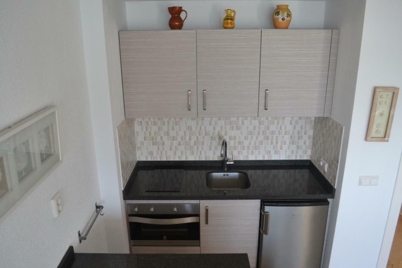 Sea Front Studio With Spacious Balcony Santa Clara Τορρεμολίνος Εξωτερικό φωτογραφία