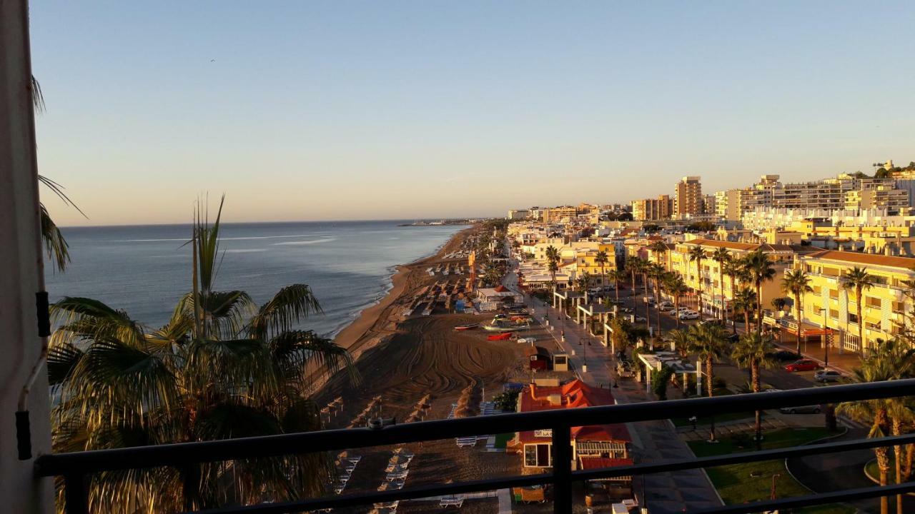 Sea Front Studio With Spacious Balcony Santa Clara Τορρεμολίνος Εξωτερικό φωτογραφία